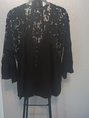 Crochet Lace Button-Front Women's Blouse - Black